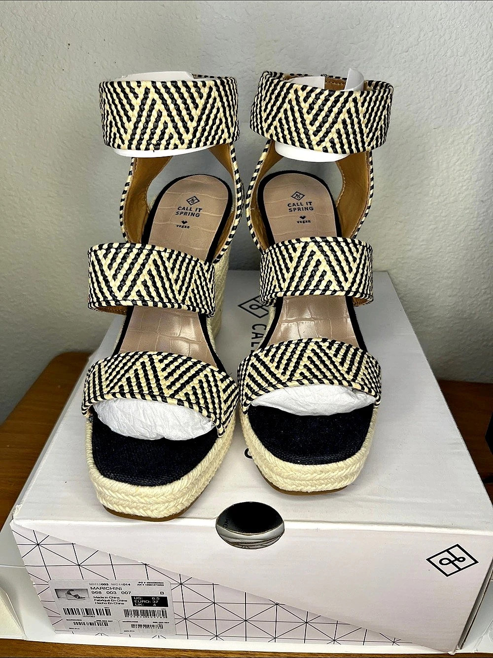 CALL IT SPRING Geometric Espadrille Wedges in Black & Cream  New Whit Tags